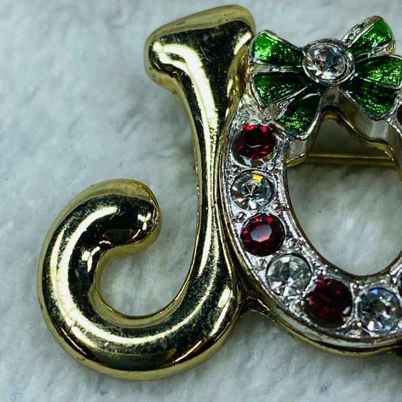 JOY Christmas Pin Brooch Gold Color Wreath Design Around the O Rhinestone Accent - Picture 3 of 13